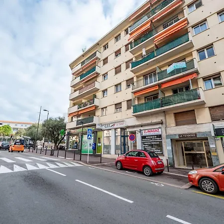 Διαμέρισμα Wilson Furnished Flat *